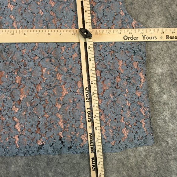 Cynthia Rowley Blouse Top 2 XS Lace Shell Dusty Blue Floral Cap Sleeve Career - Picture 9 of 13